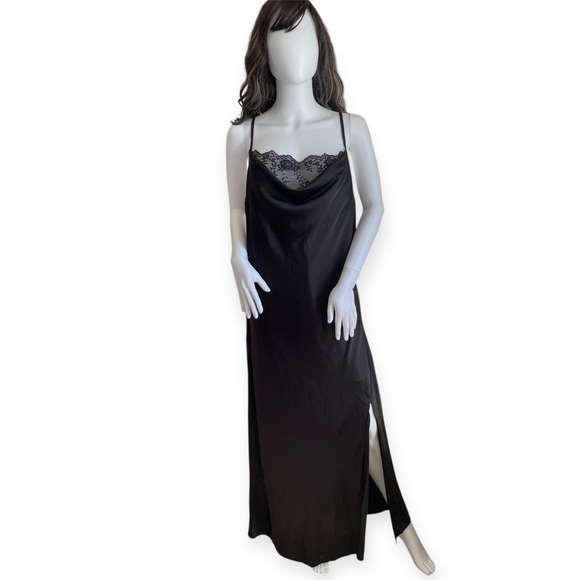 Forever 21 Dresses & Skirts - Forever 21 Satin Maxi Slip Dress